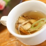 裏参道牛肉店 - まいたけスープ