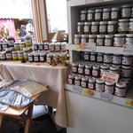 沢屋 - ジャムの陳列