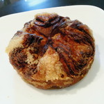 アテスウェイ - クイニーアマン340円。