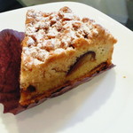 アテスウェイ - パンコーナーに売っているマロンクランブル（こんな名前だった？）380円。