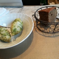 La Brianza - 黒パン、青のりフリッター