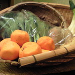 ととやむらた - 旬のお野菜は、お隣が、こだわりの無農薬野菜の直売所なので、そちらからのお野菜も沢山使用しております。