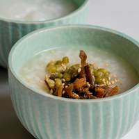 週替わりの薬膳粥セット