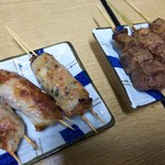 もつ焼きおとんば - 串（巻きつくねとタン）