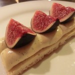 サルキッチン - 「イチジクのタルト」：皮ごと食べれる、透き通った甘さのイチジク♪