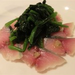 サルキッチン - 「長崎産　真サバのマリネ　白バルサミコ風味」：コクのあるサバの特長を充分に活かし