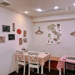 ピッツァ・ロッコ - 店内！