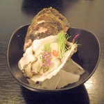 三笠鮨 - 岩牡蠣