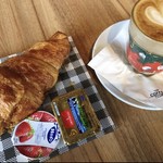 THE COFFEE CLUB Jungceylon 2 - 