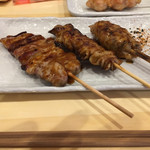お台所 あさひや - バラ、皮、つくね