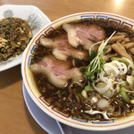 サバ6製麺所 - サバ醤油そば＋半やきめし♪ 950円