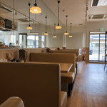 サバ6製麺所 - テーブル席♪