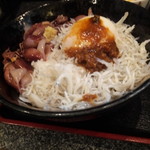 海鮮小料理 呂久呂 - ホタルイカとしらす丼