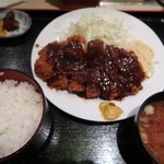 Tonkatsu Sou Fujimaru - 