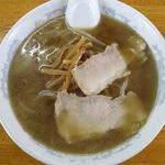 かつ平 - ラーメンしょうゆ味のアップ