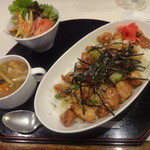 ビストロ茶葉蘭 - 焼き鳥丼の大盛りセット