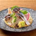 Specialty! Fatty mackerel sashimi