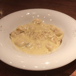 ・とろけるゴルンゴゾーラ ニョッキ ラツィオ（1200円くらい）