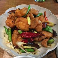 珞珈壹号 銀座店 - 鶏唐揚の唐辛子炒め