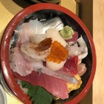 市場鮨 - 贅沢盛り込み丼