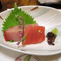 名古屋コーチン 一鳳  にしき - お造り(一切れ食べちゃった)