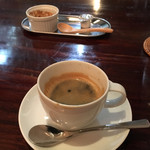 ルール ブルー - エスプレッソ、一口飲んでます(^_^;)