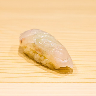 地の食材へのこだわりから生まれた唐津でこそ味わえる江戸前鮨