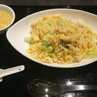 中国料理 龍泉華 - カニとレタスの炒飯
