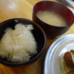 洋食のグルメ - ご飯とお味噌汁