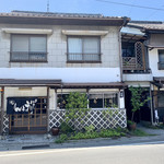 ヨコクラうどん - 横の入り口。