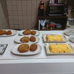 伊勢屋酒店 - アテ。