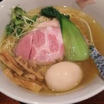 メンドコロ キナリ - Ramen 塩 に味玉