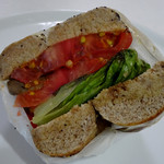 マルイチベーグル - レバー・ハツあわおどり一羽分サンド610円