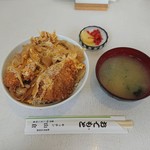 キッチン山倉 - カツ丼 710円