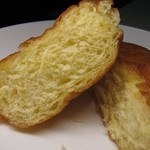 ブラフベーカリー - 【２回目】プレーンだけに中身はいたってシンプル