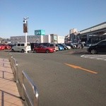 Tarizu Kohi - 駐車場はとっても広く、止めやすいです。