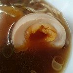 ラーメン 木曜日 - あっさり味の味付け玉子