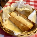 ジョンティ - ランチのパン
