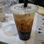 悦茶 JOY TEA - 沖縄黒糖タピオカミルクティー（M） 550円