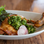 ハヤリテラス - 2019.5 甲州健味どりのフライドチキン～上野原のハーブと共に～ チミチュリソース付（1p 約260g 880円＋ソース100円）