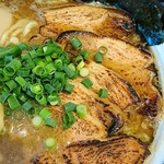 麺屋タカモト - チャーシュー近辺