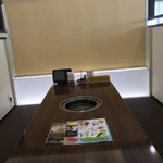 焼肉レストラン松姫 - 内観