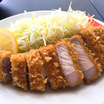 Tonkatsu Iso - ロース定食 ¥950