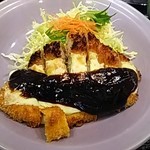 Nasubi - トンカツチーズ味噌かけ