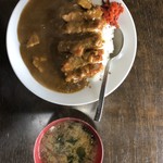 橘食堂 - カツカレーライス¥750 
            磯の香の味噌汁が抜群に旨い 