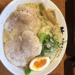 黒毛牛骨ラーメン 牛次郎 - 