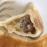 餃子屋　壱番 - 焼き餃子の断面