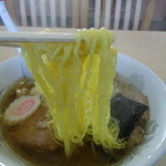 ラーメンは細麺。