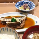 新宿割烹 中嶋 - 定食と刺し身ハーフ