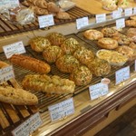 てるパン - 店内